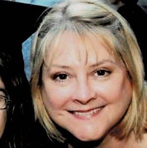 Meet your Posher, Deborah